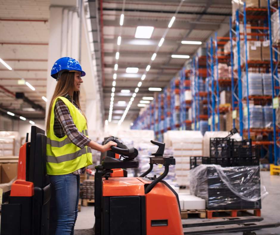Formations SST Québec : chariots élévateurs, nacelles, appareils de levage. Formateurs certifiés se déplacent chez vous. Contactez MCA Ressources.