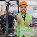 Formations SST Québec : chariots élévateurs, nacelles, appareils de levage. Formateurs certifiés se déplacent chez vous. Contactez MCA Ressources.